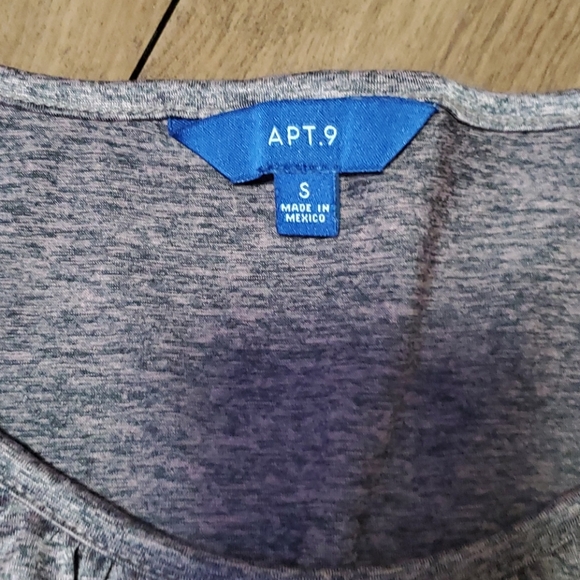 Apt. 9 Top - Picture 2 of 4